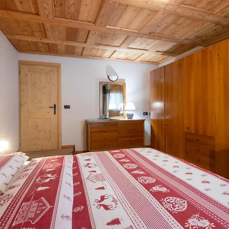 Taverna Larice Apartment *