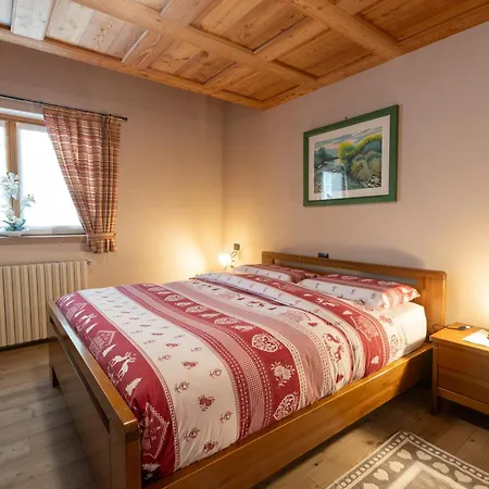Taverna Larice Apartment *