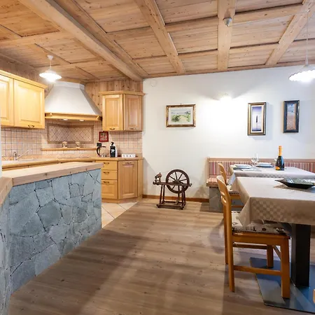 Taverna Larice Lejlighed