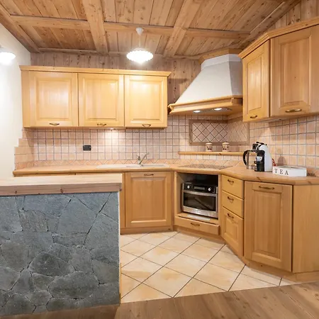 Taverna Larice Apartment *