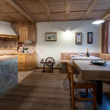 Taverna Larice Apartment Premadio